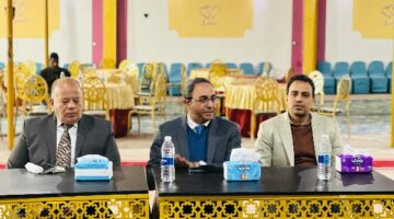محافظ قنا يشارك العاملين بمجلس مدينة الوقف إفطارهم الجماعى – الجريدة