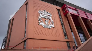 ليفربول يقدم عرضًا ضخمًا لشراء نادي إسباني