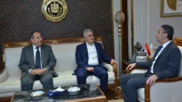 أيمن إسماعيل رئيسًا للقابضة الغذائية
