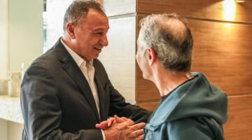 هدية أشرف صبحي تشعل أزمة القمة في الكرة المصرية