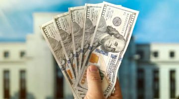أسعار الدولار اليوم تتجاوز 51 جنيه للبيع في البنوك المصرية