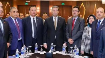 مستقبل التعليم بمصر: رئيس جامعة دمنهور في مؤتمر التكنولوجيا الذكية بجامعة المنصورة الجديدة