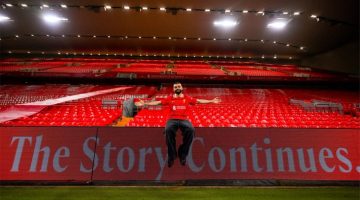 محمد صلاح يجدد عقده مع ليفربول وسط ردود أفعال مثيرة للجماهير
