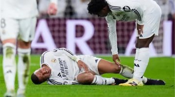 تشخيص إصابة مبابي يكشف موقفه من مواجهة ريال مدريد وبرشلونة