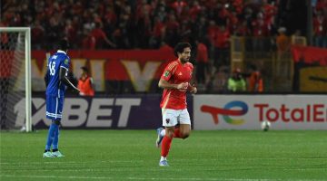 محمد هاني: الأهلي يسعى لإسعاد جماهيره بنتيجة إيجابية أمام صن داونز وحلم الجيل الحالي!