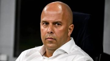 زميل مرموش يجذب اهتمام ليفربول بعد تألقه اللافت في الدوري الألماني
