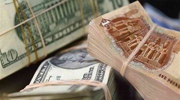 سعر الدولار يفاجئ الجميع قريباً بعد قرار المركزي.. وأسعار الذهب تترقب حدثاً هاماً وسوق السيارات ينتظر أخباراً سارة!