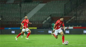 فيديو | طاهر محمد طاهر يسجل هدف الأهلي الأول أمام صن داونز