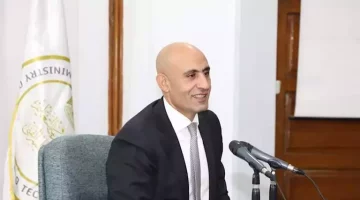 وزير التعليم يصدر توجيهات بإنهاء دهانات المديريات.