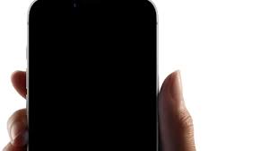 هل ستطلق أبل هاتف IPhone 17e العام المقبل؟
