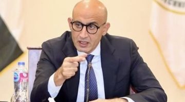 إقالة وزير التعليم تتصدر مطالب البرلمان بعد وفاة مسؤول كبير