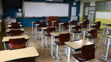 لا يجوز حرمان الطلبة من الكتب أو التعليم بسبب الرسوم