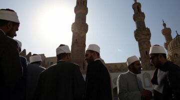 دعوة السيسي لتدشين مدارس وفصول تعليمية بالمساجد تثير …