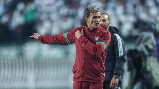 Benyahya20Mouloudia20coach