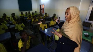 السودان: 3 آلاف معلم بلا مرتبات