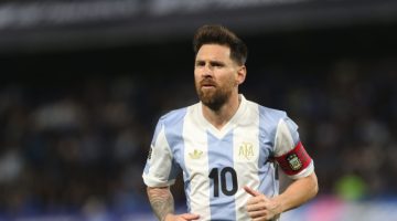 برشلونة يستعين بصديق ميسي لحل أزمة ليفاندوفسكي