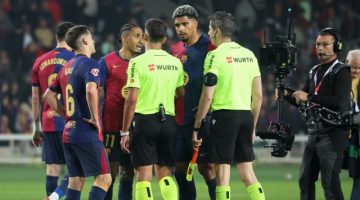 رافينيا يفقد أعصابه بتصرفات صادمة تجاه الحكم وزملائه في مباراة مثيرة للجدل
