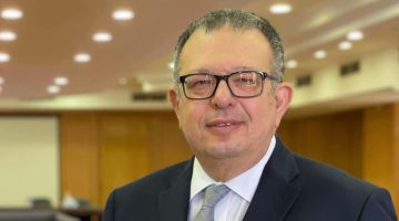 علاء مشرف يشيد بدعم وزير الشباب والرياضة قبل انتخابات تنس الطاولة الدولية