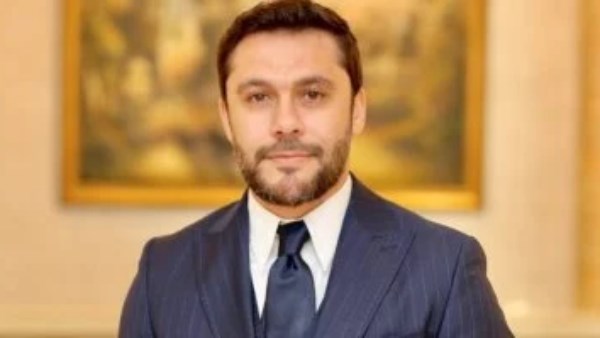 أحمد حسن يفصح عن مفاجأة تشكيل الأهلي ضد الهلال