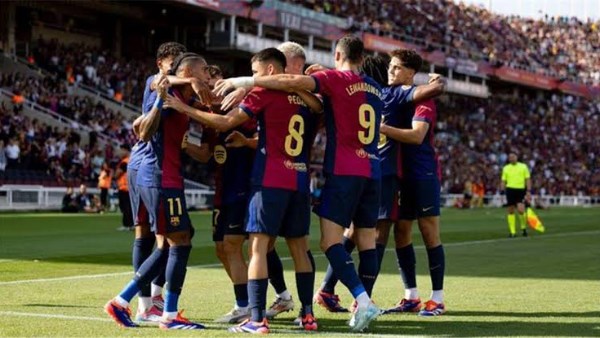 غياب ليفاندوفسكي وبالدي قائمة برشلونة لمواجهة إنتر ميلان بدوري أبطال