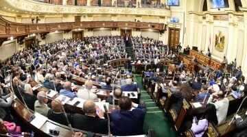 القانون يحدد الأشخاص المكلفون بالتبليغ عن وقائع الميلاد أو الوفاة.. تفاصيل