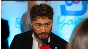 في العرض الخاص لفيلم “ريستارت”.. تامر حسني يكشف عن موعد طرحه في السعودية