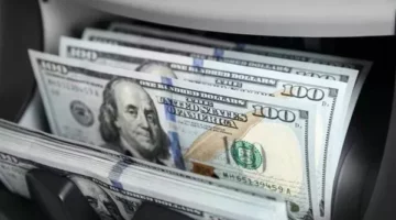 سعر الدولار اليوم الإثنين 2-6-2025 في البنوك بعد انخفاضه خلال التعاملات المسائية