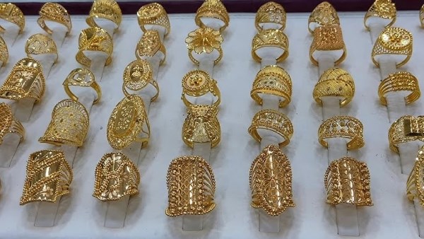 نزول 2000 جنيه الآن انهيار سعر الجنيه الذهب وعيار 21