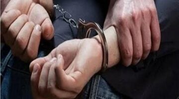 القبض على عامل يخفى هاتف محمول لتصوير السيدات داخل حمام كافيه بالدقي