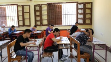 التعليم تنفي تسريب امتحان اللغة العربية قبل توزيعه بلجان الثانوية العامة