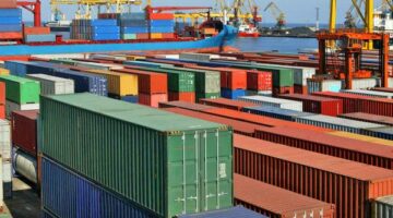 صادرات الملابس الجاهزة تسجل 1.3 مليار دولار بارتفاع 24%