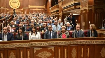 البرلمان يرسم طريق العلم والتنمية.. توصيات للحكومة بإصلاحات شاملة وتكامل البحث العلمى مع الصناعة.. وربط الدعم النقدى بالالتحاق المدرسى لمكافحة التسرب من التعليم