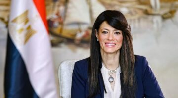 وزيرة التخطيط تكرم الممثل المقيم لبرنامج الأمم المتحدة الإنمائي تقديرًا لدوره في دعم التنمية بمصر