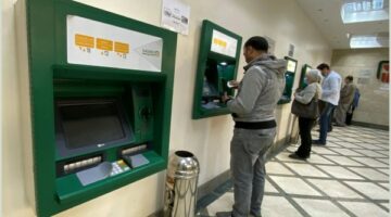 المواطنون يواجهون صعوبة الوصول للخدمات المصرفية بعد حريق سنترال رمسيس