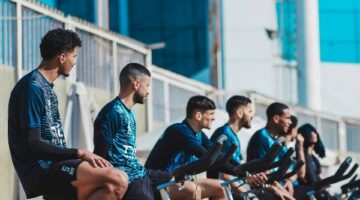 الأمور صعبة حاليًا.. فيريرا يطالب إدارة الزمالك بإقامة معسكر خارج مصر