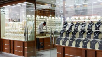 «سعر ثابت» سعر الذهب اليوم في السعودية هل يستمر استقرار عيار 24 عند 404 ريالات