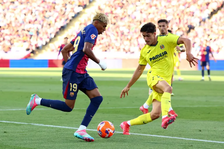 يلا شوت HD بث مباشر Villarreal vs BARCELONA.. برشلونة يتقدم على فياريال ويفرض السيطرة بعد طرد لاعب الغواصات الصفراء وإصابة لامين يامال في الشوط الأول