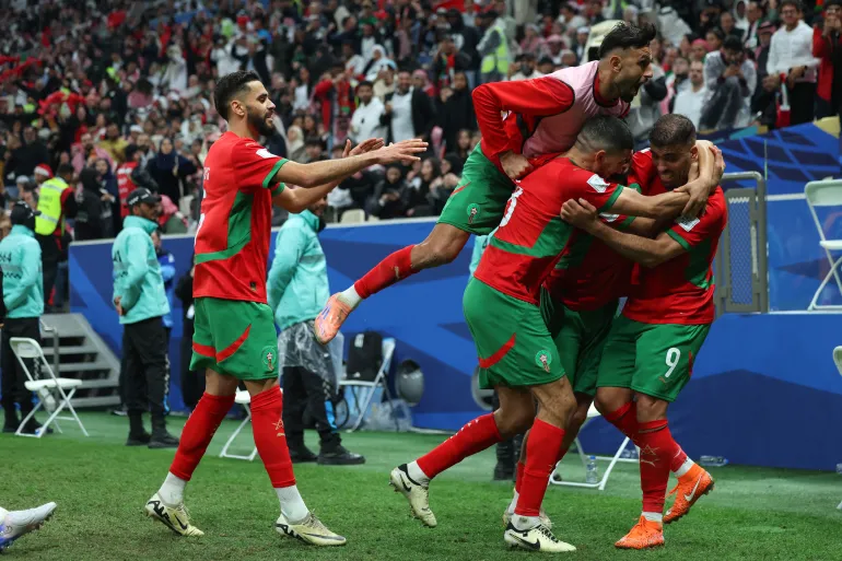 المغرب يتوج بطلاً لكأس العرب 2025 بعد فوز درامي على الأردن 3-2 في نهائي لوسيل المونديالي