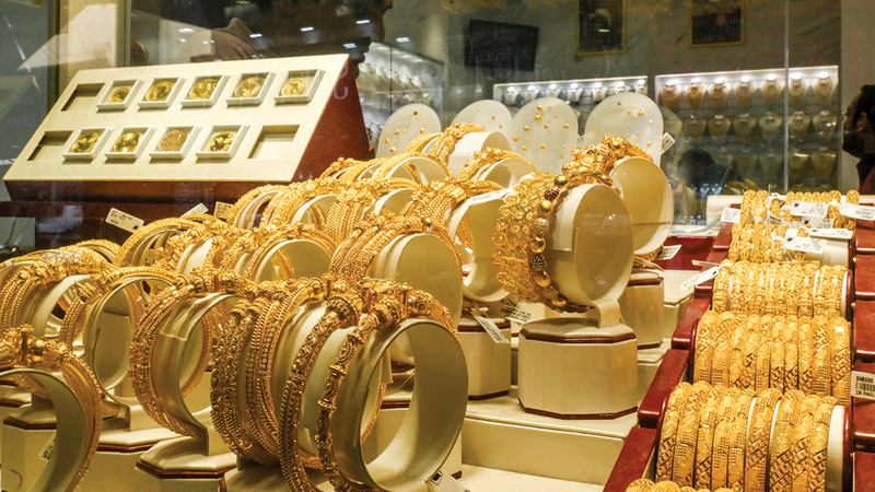 عيار 21 يصدم السوق بعد قفزة جديدة.. أسعار الذهب والسبائك اليوم الأربعاء 10 ديسمبر 2025 في الصاغة بعد الارتفاع المفاجئ
