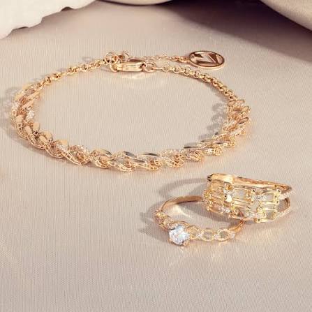 سعر مثقال الذهب اليوم في العراق عيار 21.. سعر الذهب في العراق اليوم الخميس 11 ديسمبر 2025.. قفزة جديدة وتحديث شامل لأسعار الأعيرة والمثقال والأوقية