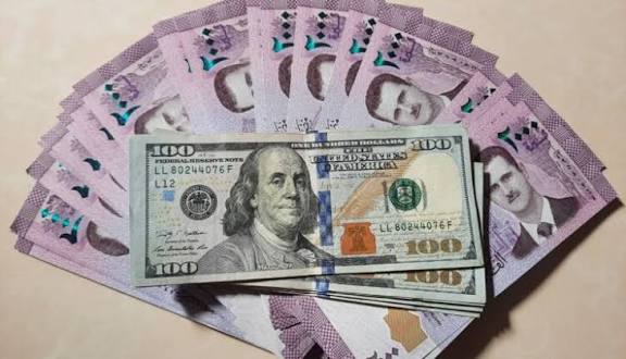 سعر الدولار اليوم في سوريا الجمعة 12 ديسمبر 2025.. 100 دولار كم تساوي اليوم في سوريا استقرار الليرة رغم التحديات الاقتصادية وعودة التحويلات عبر سويفت - جريدة