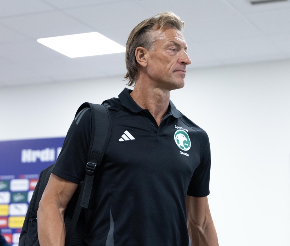 إقالة رينارد مدرب المنتخب السعودي وتصريحات نارية من الفرنسي: لماذا لم يحقق المنتخب السعودي أي لقب منذ 2003؟