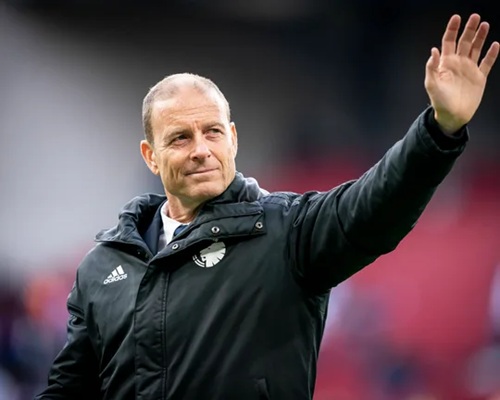 جراديشار وصفقة أوروبية للأهلي.. جراديشار إلى أوبيست والجزائري بن بوعلي على الرادار