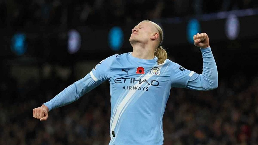 رسميًا جدول ترتيب هدافي الدوري الإنجليزي الممتاز 2025-2026 محمد صلاح خارج المنافسة وهالاند يتصدر بـ 19 هدفًا