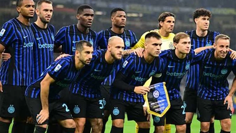 يلا شوت Inter Milan vs Napoli بث مباشر مباراة إنتر ميلان ضد نابولي اليوم الأحد 11 يناير 2026 في الدوري الإيطالي | التشكيل الرسمي، القنوات الناقلة، المعلقين وموعد المباراة