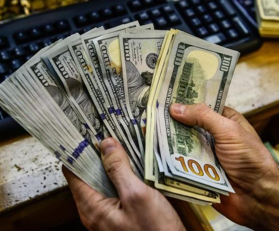 سعر الدولار اليوم الأربعاء 14 يناير 2026 في البنوك المصرية: استقرار نسبي وتحركات طفيفة للجنيه وسط توقعات صعود الدولار الفترة القادمة