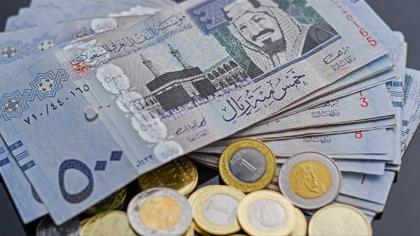 سعر الريال السعودي مقابل الجنيه المصري اليوم الجمعة 3 أبريل 2026.. استقرار ملحوظ في البنوك مع اختلافات طفيفة بين أعلى شراء وأقل بيع وتوقعات حركة العملة الفترة المقبلة