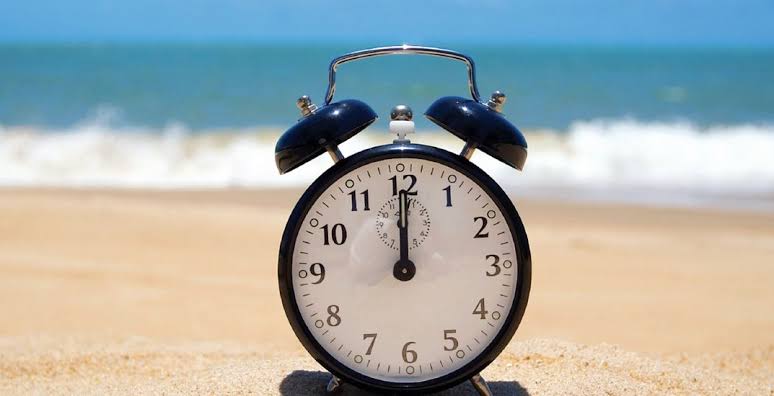 التوقيت الصيفي 2026 في مصر موعد تقديم الساعة رسميًا وأهم النصائح لتجنب ارتباك المواعيد بعد تغيير التوقيت