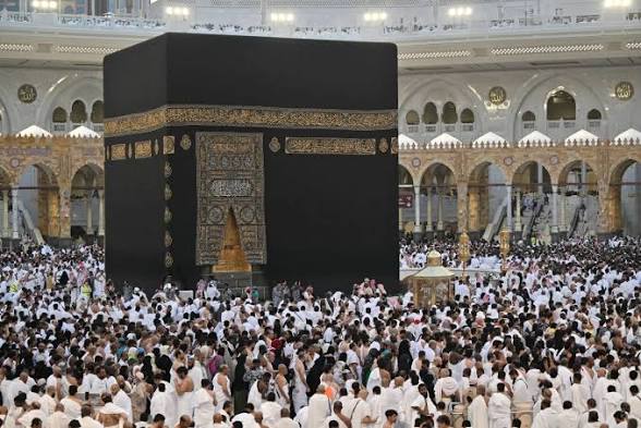 أسعار حج الجمعيات الأهلية 2026 تبدأ من 228 ألف جنيه.. تفاصيل المستويات الثلاثة وتكلفة الطيران الكاملة وبرامج الإقامة والخدمات للحجاج