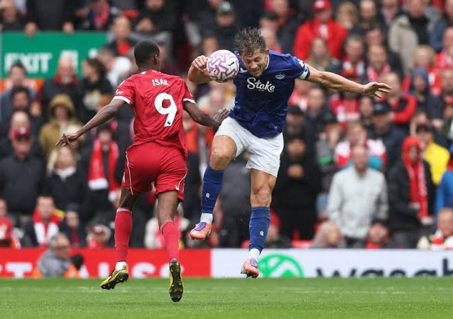 فيديو ملخص ونتيجة وأهداف مباراة ليفربول ضد إيفرتون في الدوري الإنجليزي وفوز الريدز في الدقيقة 100 Liverpool vs Everton